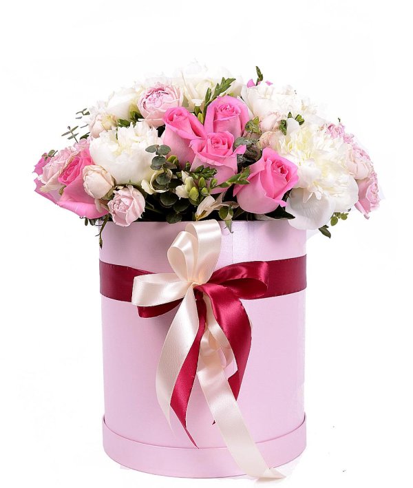 букеты цветов в шляпных коробках