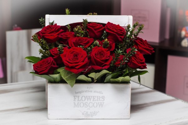 композиция с красными розами