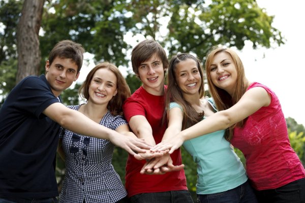 счастливые подростки