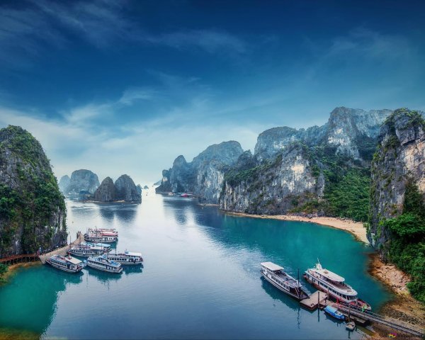 halong bay vietnam