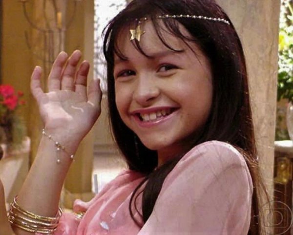 карла диаз в сериале клон