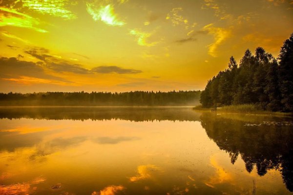 озеро на закате