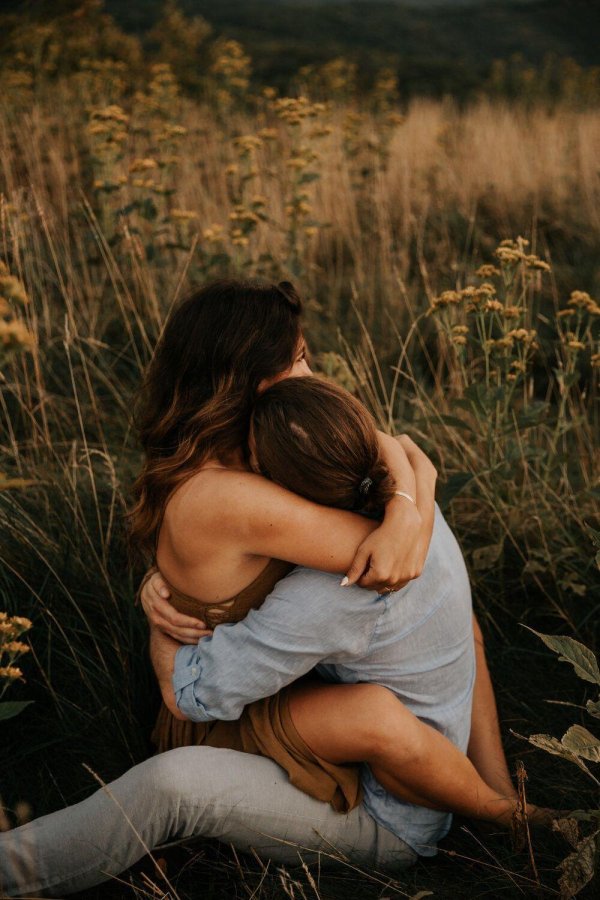 объятия психология