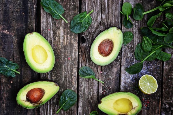 аллигаторова груша авокадо