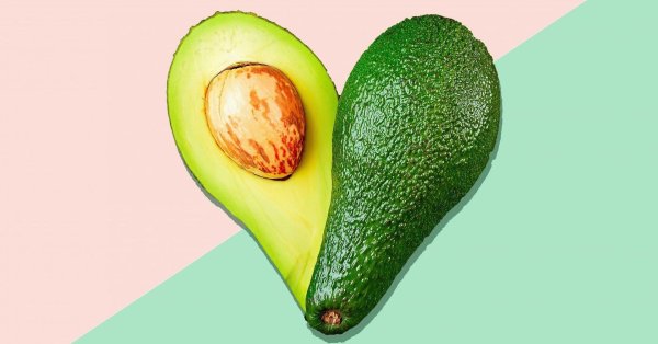 спелое авокадо