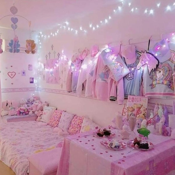 комната в розовом стиле