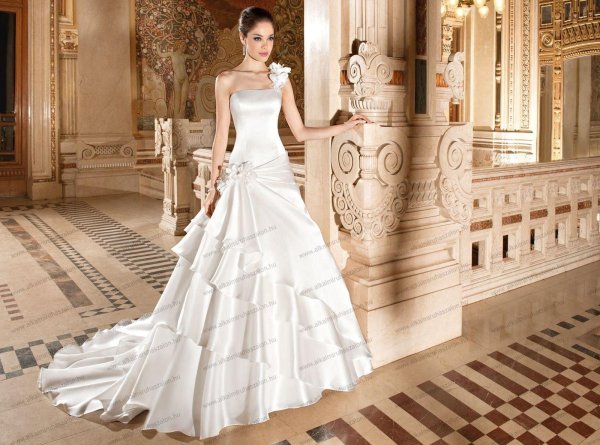 свадебная платье