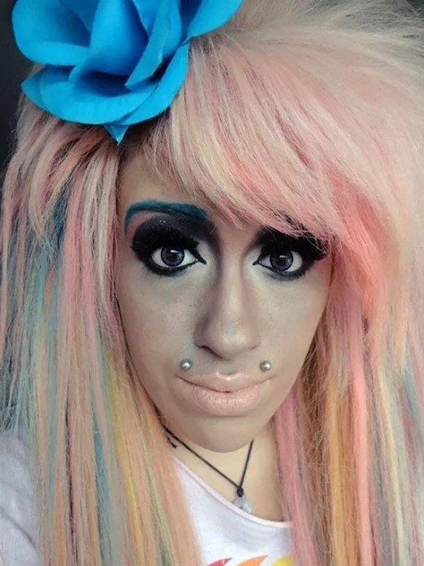 смешная девушка