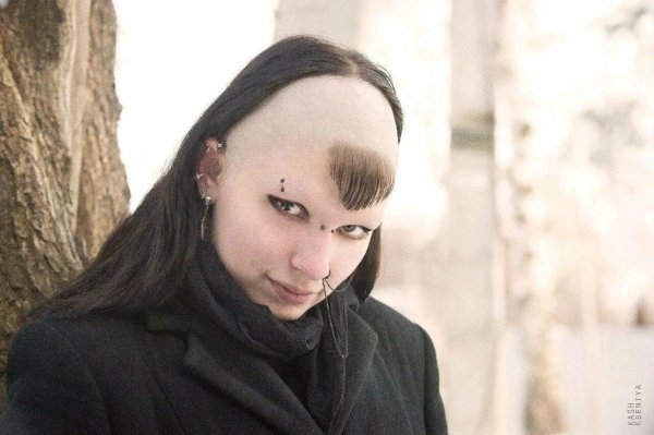 странные женские прически