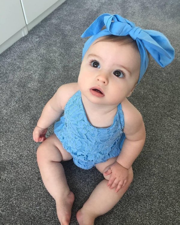 красивая девочка маленькая