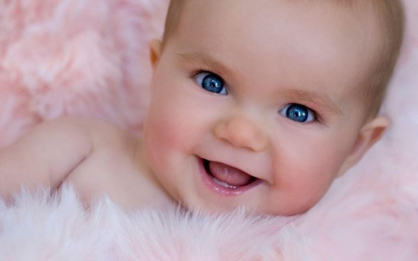 улыбка новорожденного