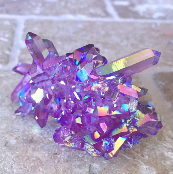 фиолетовый кварц