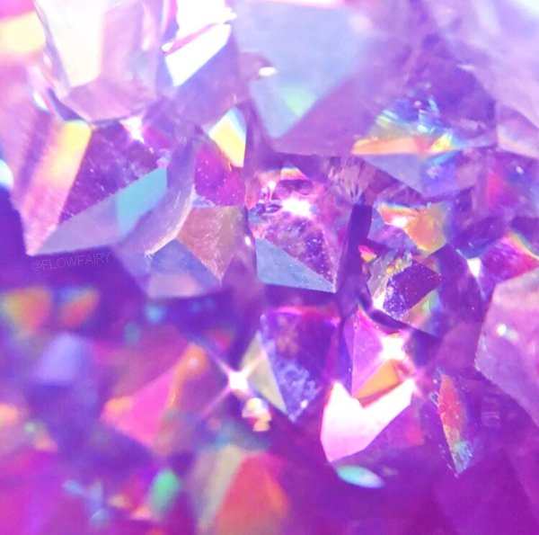 фон с кристаллами