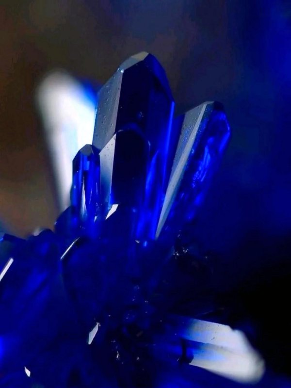 голубой кристалл
