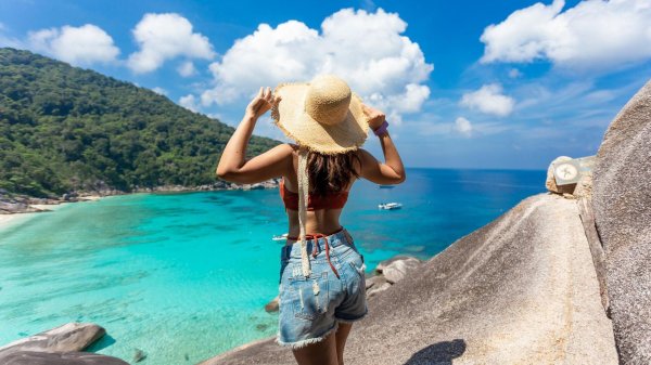 летом на море