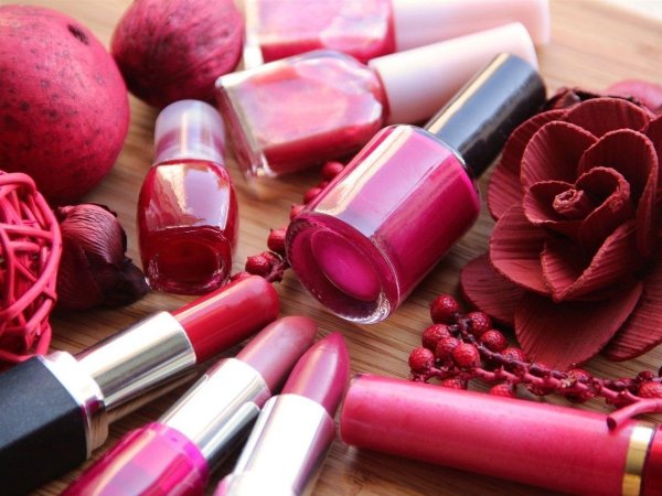 красивая помада