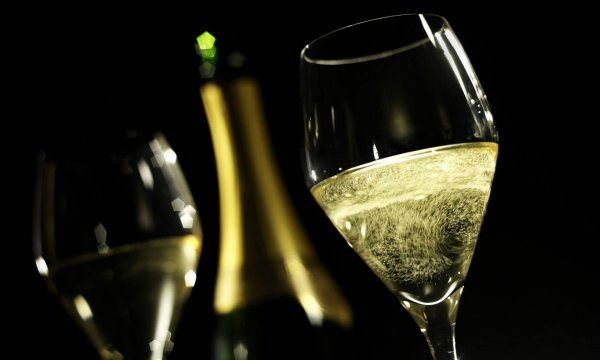 шампанское в бокалах