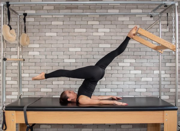 реформер для пилатеса