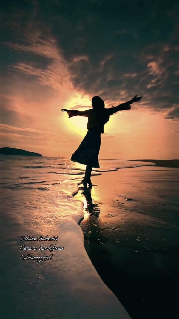 женщина на закате