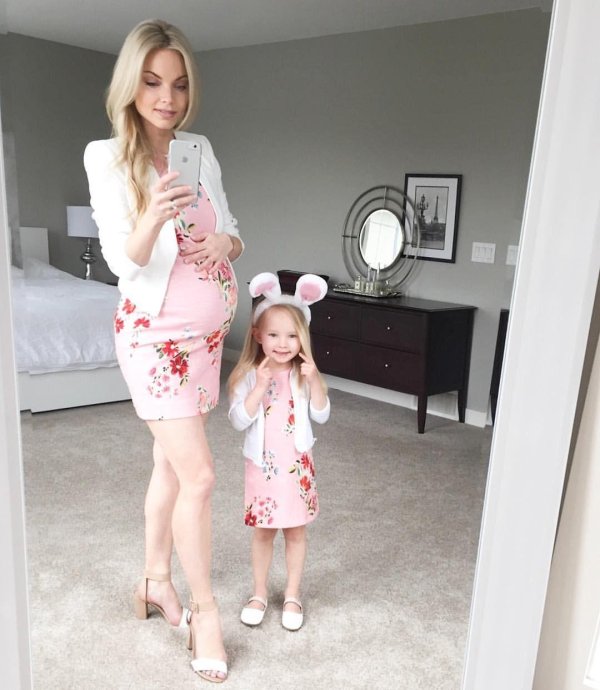 молодая мамочка