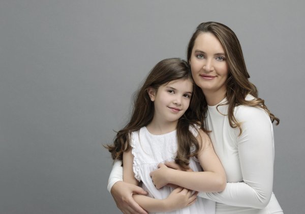 daughter mother группа