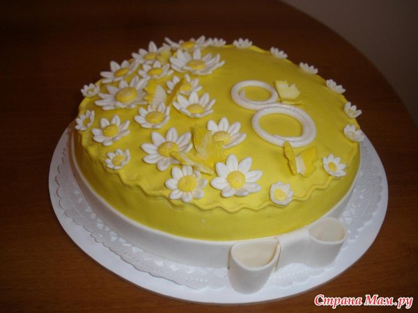 украшение торта ромашками