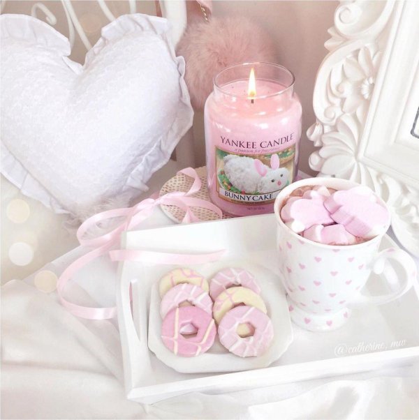 в розовых тонах