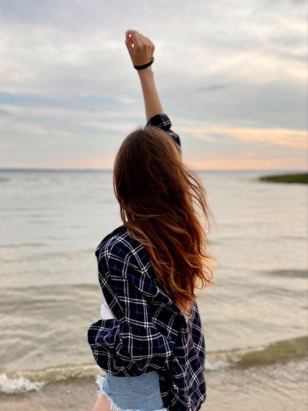 девушки со спины