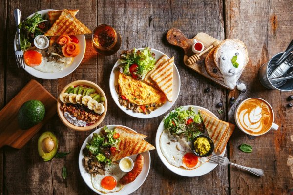 завтрак в ресторане