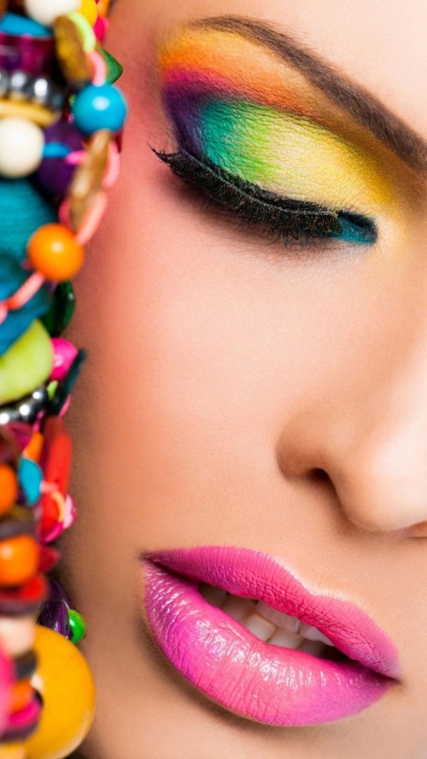 яркие макияжи глаз