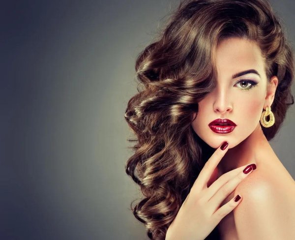 плакаты для салона красоты