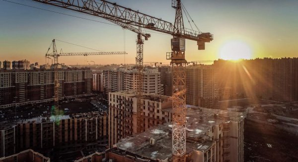 строящееся здание