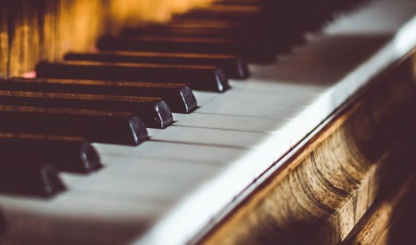 клавиши рояля