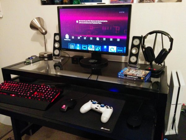игровой компьютерный стол