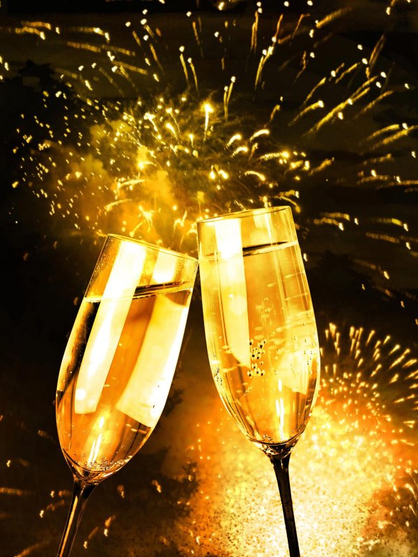 открытки с бокалами шампанского