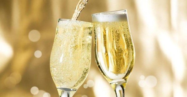 шампанское бокалы