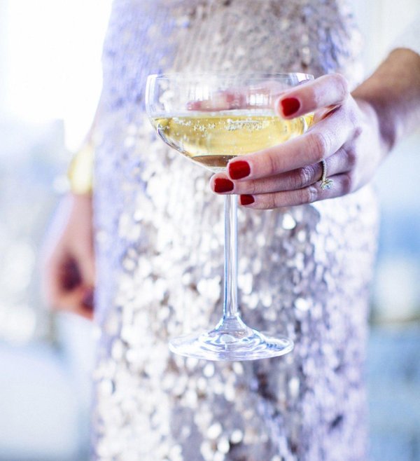 бокал шампанского