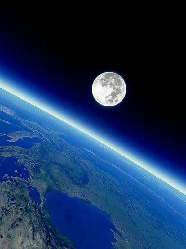 луна с космоса