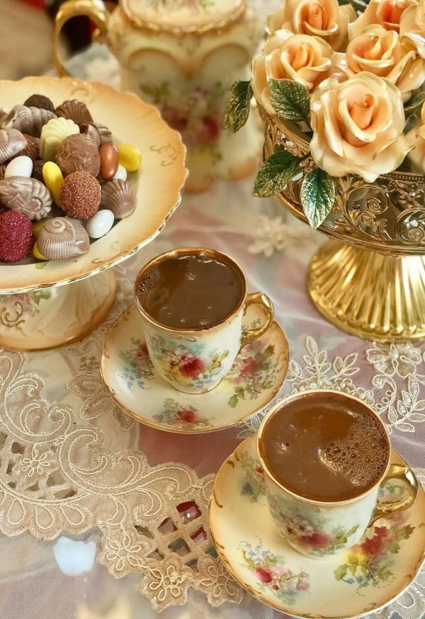 изысканные кофейные чашки