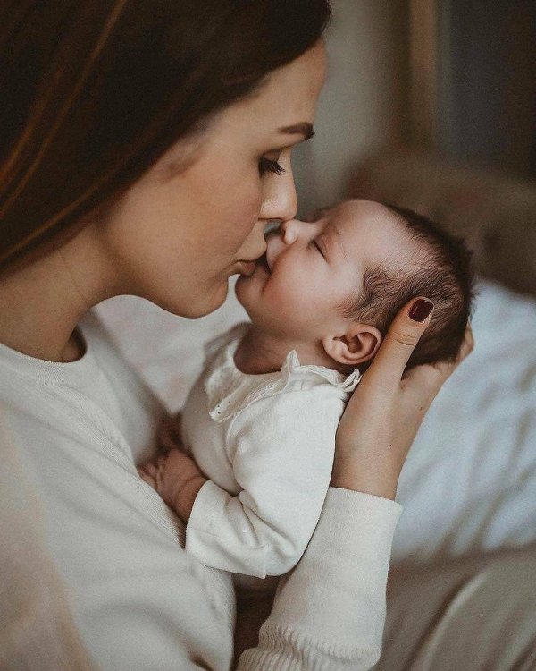 малыш с мамой