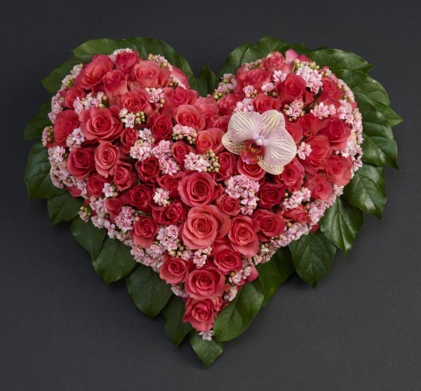 Сердце из цветов