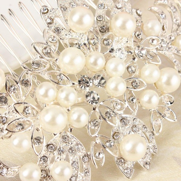 С жемчужной свадьбой