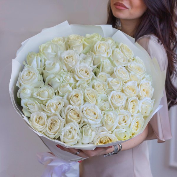 Белые розы букеты большие