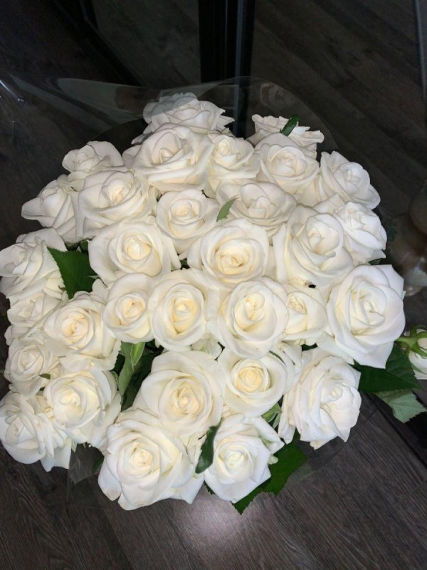 Белые розы букеты большие