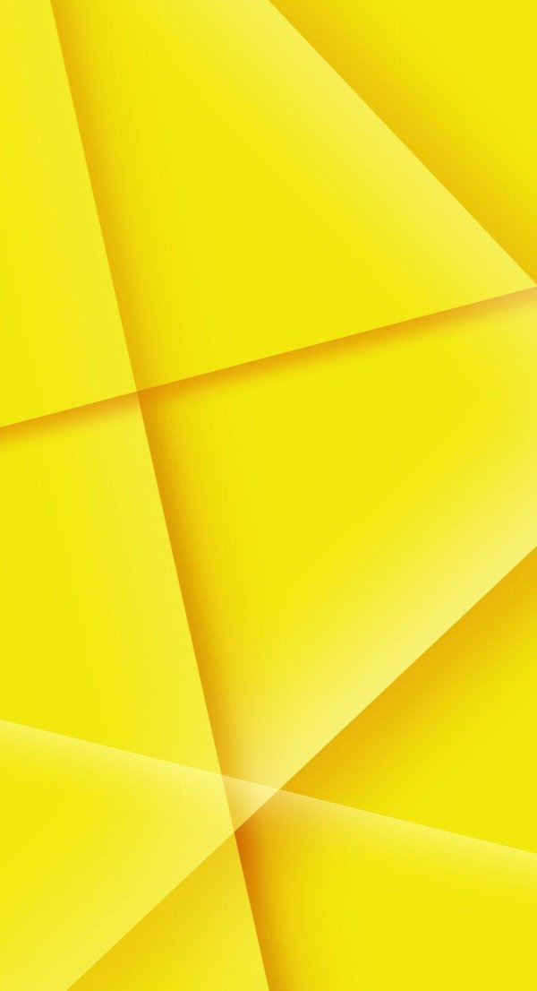 Желтого цвета