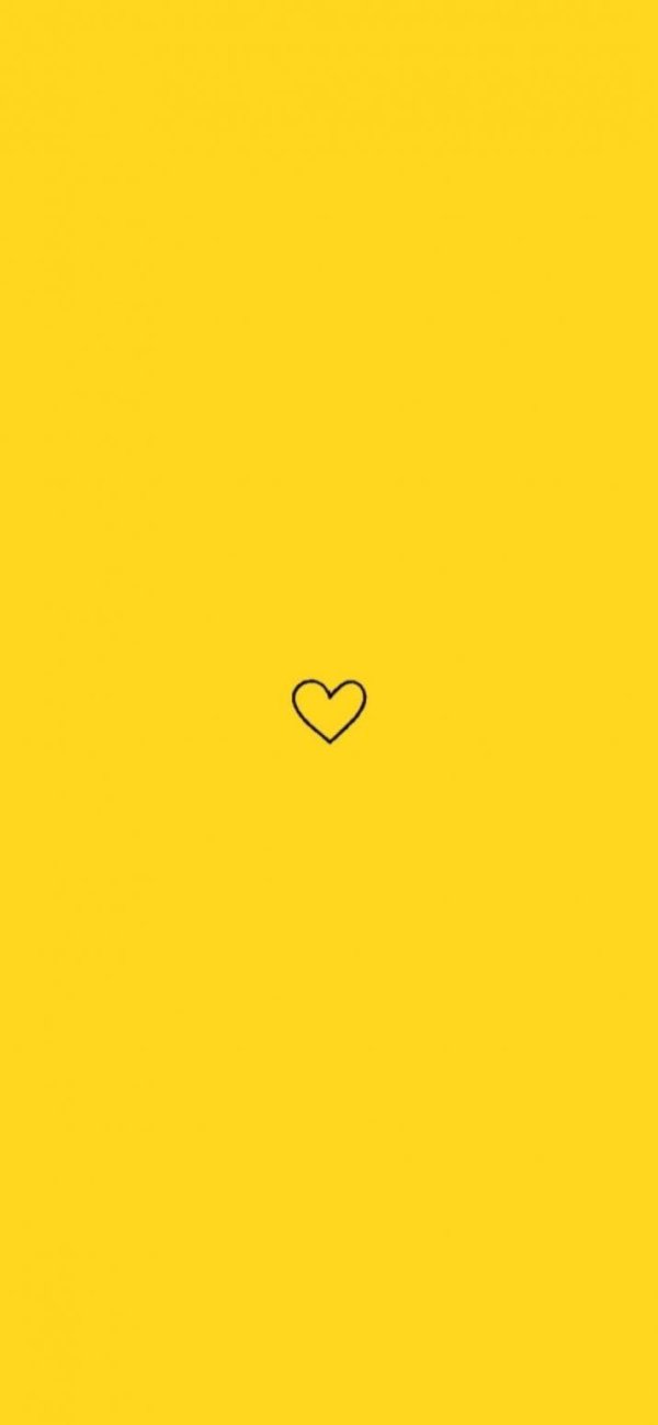 Желтого цвета