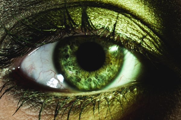 Глаза зеленые