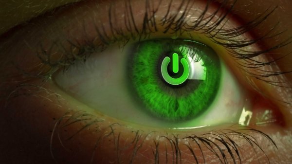 Глаза зеленые