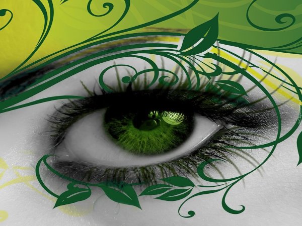 Глаза зеленые