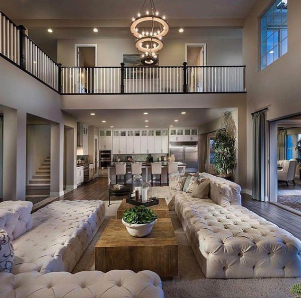 Внутри дома